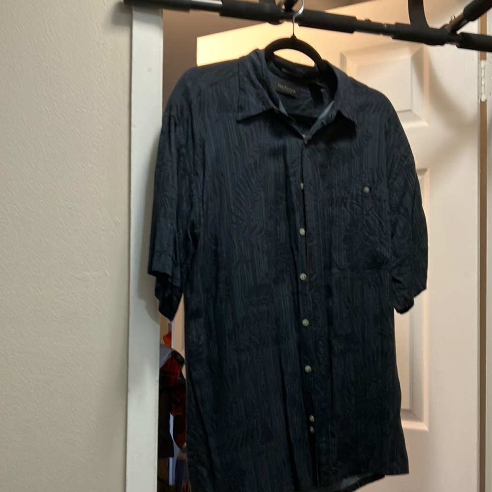 Croft & Barrow Black Casual Button Down Shirt